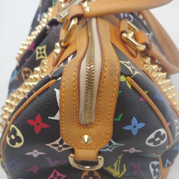 Louis Vuitton Courtney Monogram in Black Noir - Picture 4 of 8